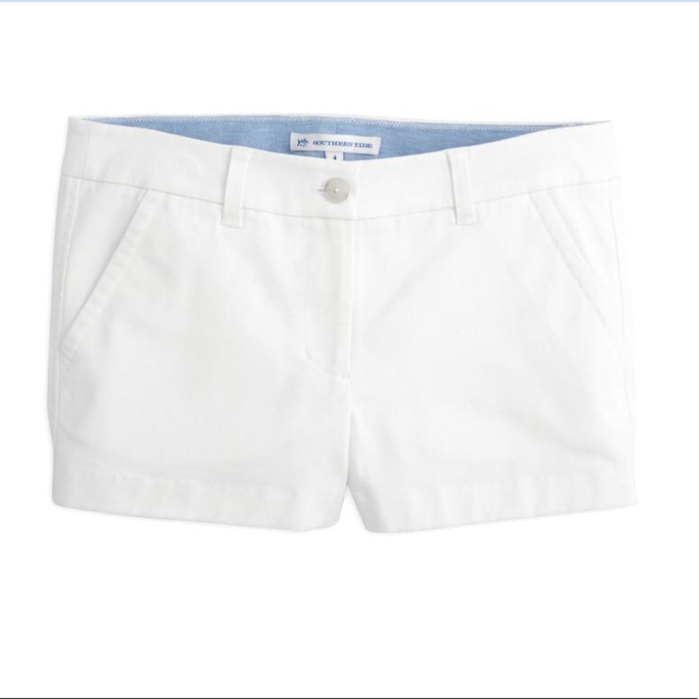White Southern Tide shorts 🐟